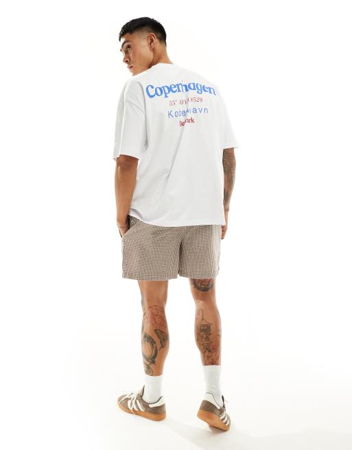 Camiseta blanca extragrande con estampado 