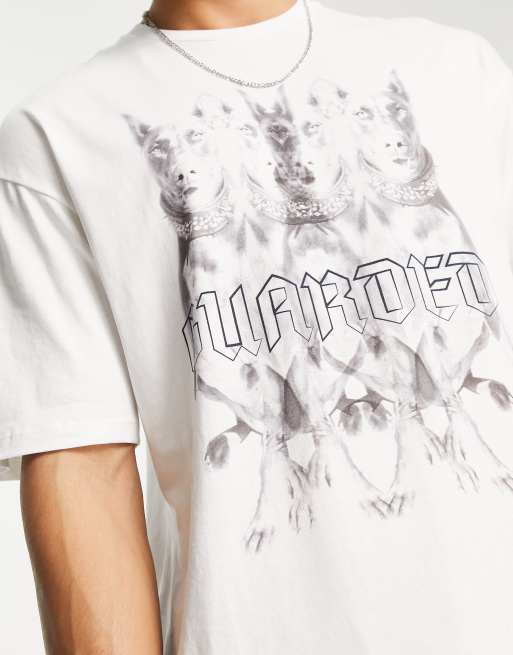 Camiseta blanca extragrande con estampado de perros en la espalda de ADPT, 3 de 4