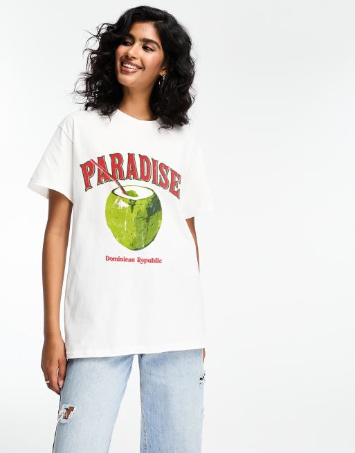 Camiseta blanca extragrande con estampado gráfico de coco y texto 