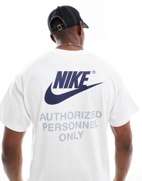 Camiseta blanca extragrande con estampado gráfico en la espalda de Nike - view 1