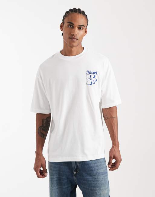 Camiseta blanca extragrande con estampado gráfico floral en relieve de ASOS DESIGN, 3 de 5