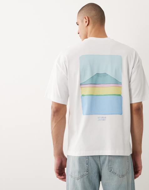 Camiseta blanca extragrande con estampado trasero "Mount Fuji" de Selected - view 1