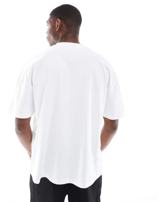 Camiseta blanca extragrande con estampados gráficos de dibujo de ASOS DESIGN, 3 de 4
