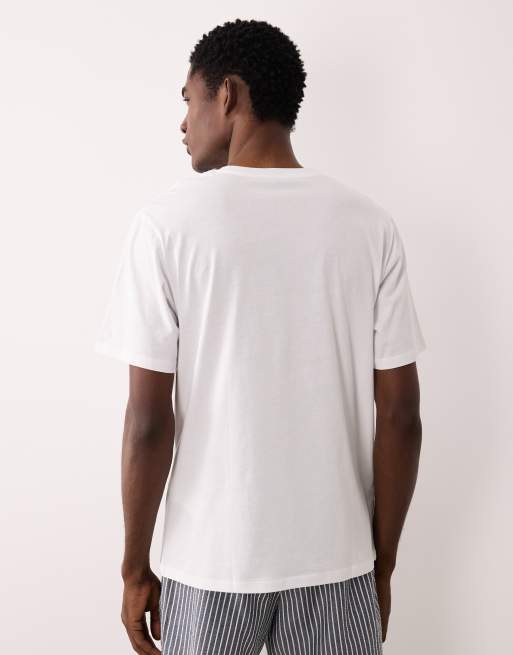 Camiseta blanca extragrande con logo en la parte delantera de JJ Rebel, 5 de 5