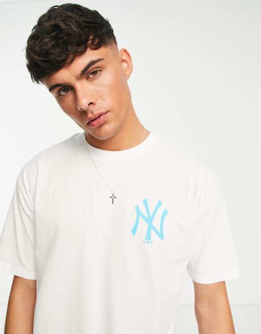 Camiseta blanca extragrande de los New York Yankees de New Era, 4 de 4