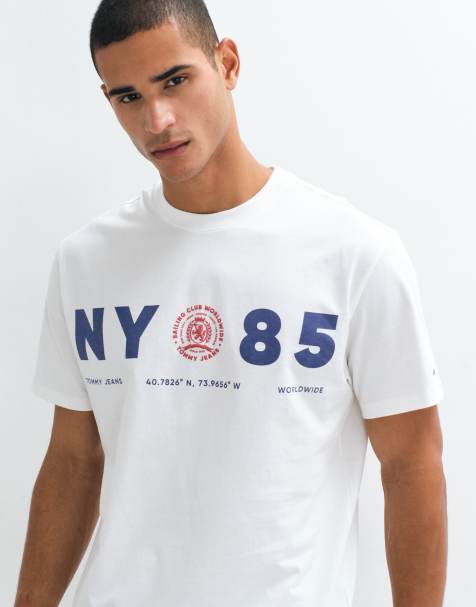 Camiseta blanca holgada con estampado "1985" y logo de Tommy Jeans - view 1