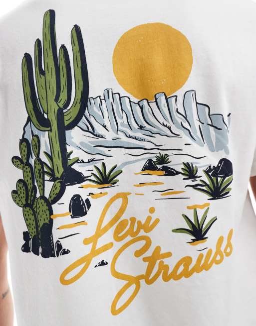 Camiseta blanca holgada con estampado de desierto y logo en la espalda de Levi's, 3 de 4