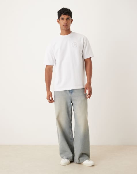 Camiseta blanca holgada con estampado gráfico de ciudad de tejido grueso breatheMAX™ de ASOS DESIGN - view 1