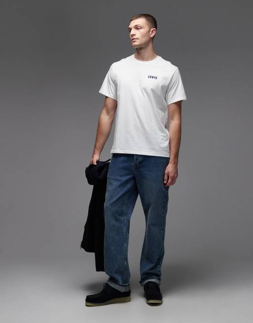 Camiseta blanca holgada con estampado gráfico de estilo wéstern en la espalda de Levi's, 2 de 5
