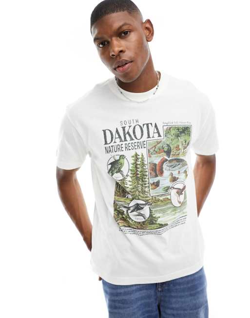 Camiseta blanca suelta con estampado grafico de Dakota estilo vintage de Cotton On ASOS