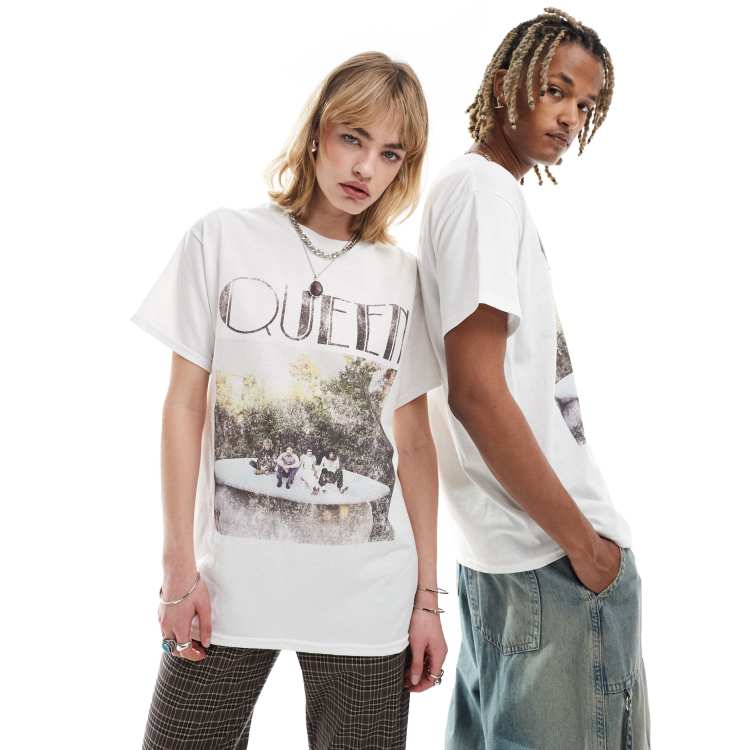 Camiseta blanca unisex con estampado con licencia de Queen de Reclaimed Vintage ClassicfuncenterShops