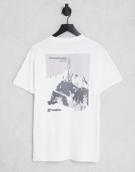 Camiseta blanca unisex con estampado de montaña en la espalda Kanchenjunga Static de Berghaus Dean Street