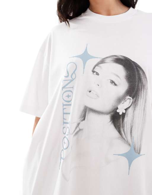 Camiseta blanca unisex extragrande con estampado con licencia de "Positions" de Ariana Grande de ASOS DESIGN, 4 de 4