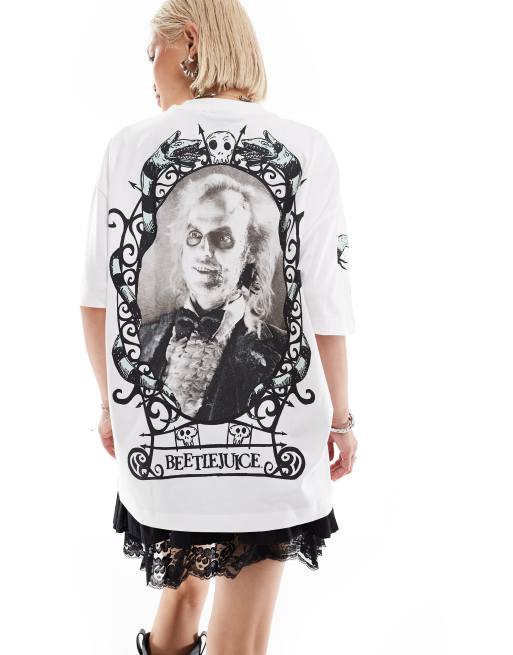 Camiseta blanca unisex extragrande con estampado de "Beetlejuice" para Halloween de ASOS DESIGN, 4 de 4