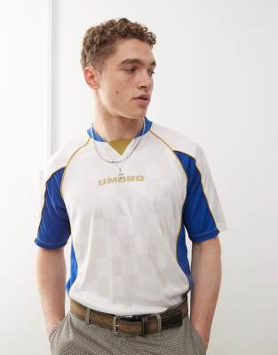 Camiseta blanca y azul con diseño de paneles de Umbro-Blanco