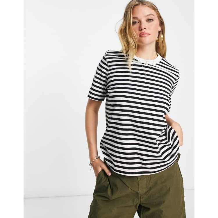 Camiseta manga corta new arrivals rayas negras y blancas