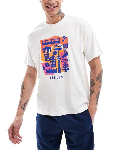 Camiseta blanco hueso con estampado gráfico de adidas Training - view 1