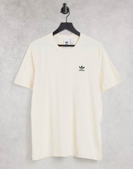 Instantáneamente Río Paraná tubo Camiseta blanco hueso con logo de trébol de adidas Originals Essentials |  ASOS