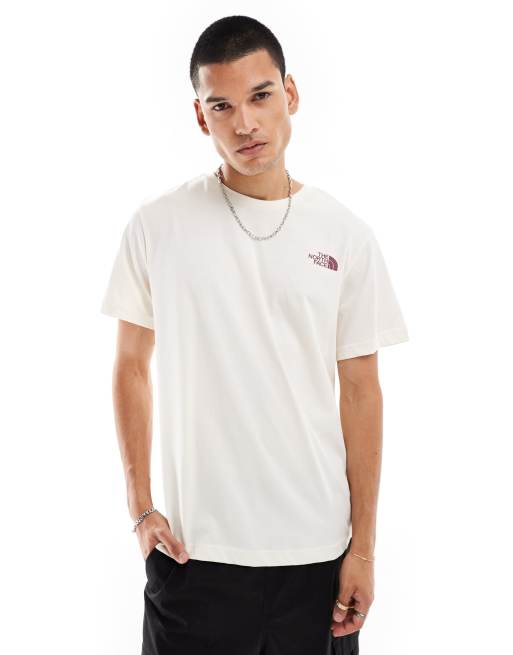 Camiseta blanco hueso con logo estampado en la espalda Topographic de The North Face, 3 de 4