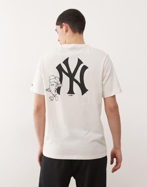 Camiseta blanco hueso de corte estándar con estampado gráfico de los NY Yankees en la espalda de New Era - view 1