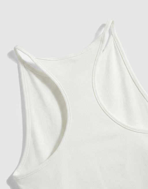 Camiseta blanco hueso de tirantes y corte slim con espalda de nadadora de Weekday, 8 de 8
