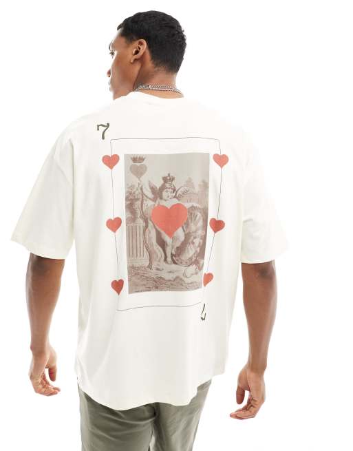 Camiseta blanco hueso extragrande con estampado de carta de naipes en la espalda de ASOS DESIGN