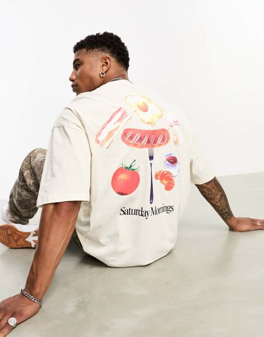 Camiseta blanco hueso extragrande con estampado de desayuno de ASOS DESIGN