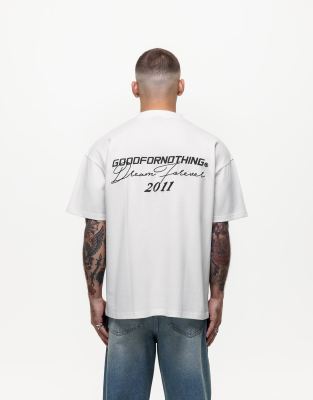 Camiseta blanco hueso extragrande con logo estampado en la espalda de Good For Nothing