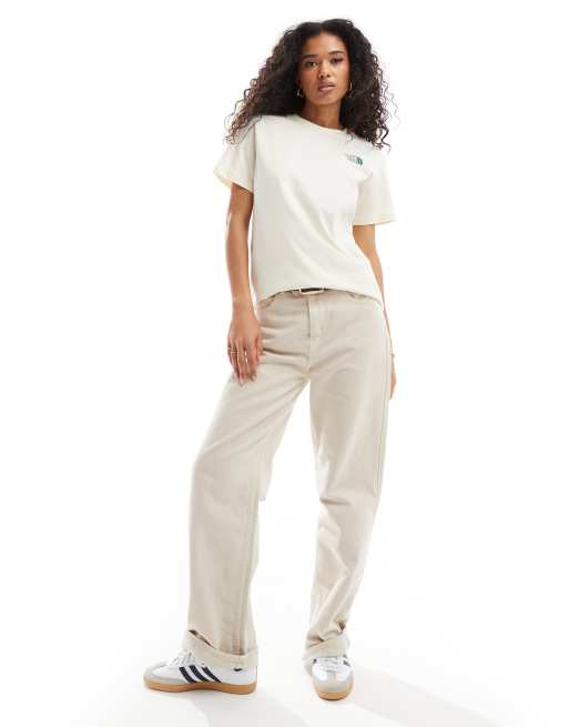 Camiseta blanco hueso holgada con estampado trasero Redbox de The North Face, 3 de 4