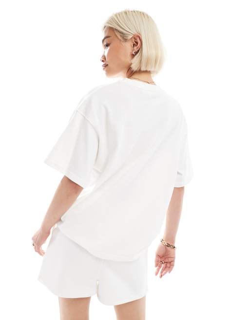 Camiseta blanco marfil con texto "Bride" de Six Stories (parte de un conjunto), 3 de 4