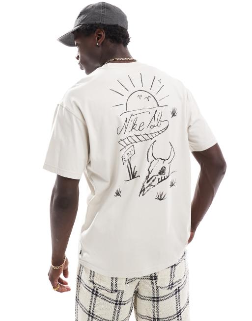 Camiseta blanco vela con estampado gráfico trasero M90 de Nike SB