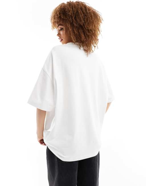 Camiseta boyfriend blanca con estampado gráfico de cadena "Established" de ASOS DESIGN, 2 de 4