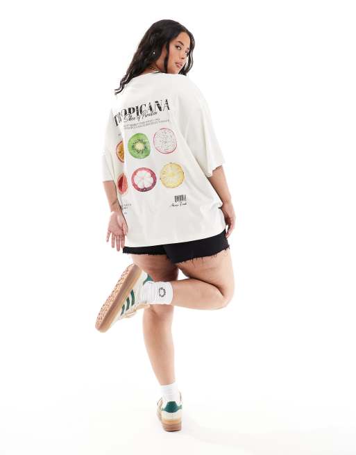 Camiseta boyfriend color crema con estampado gráfico 