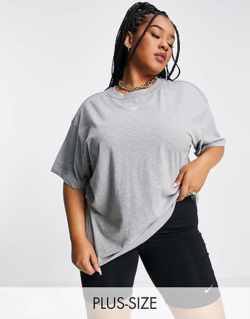 Mujer Tops | Camiseta boyfriend gris jaspeado con logo pequeño de Nike Essentials Plus - YB36745