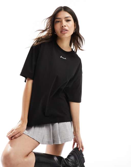 Camiseta boyfriend negra de BOSS