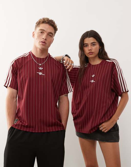 Camiseta burdeos con estampado gráfico del Arsenal FC de adidas