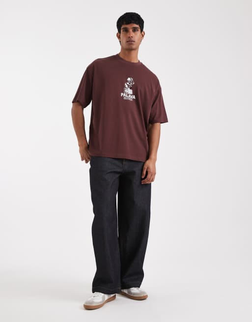 Camiseta burdeos extragrande con estampado gráfico de texto en el pecho de tejido grueso de ASOS DESIGN, 5 de 5