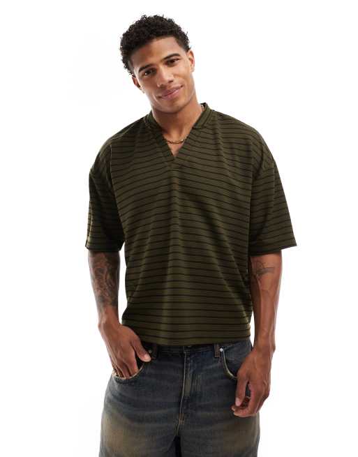 Camiseta caqui a rayas de corte cuadrado extragrande con cuello de estilo béisbol de ASOS DESIGN , 3 de 4