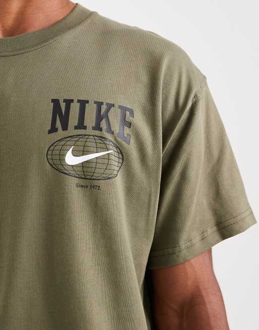 Camiseta caqui con gráfico Line Art de Nike, 5 de 5