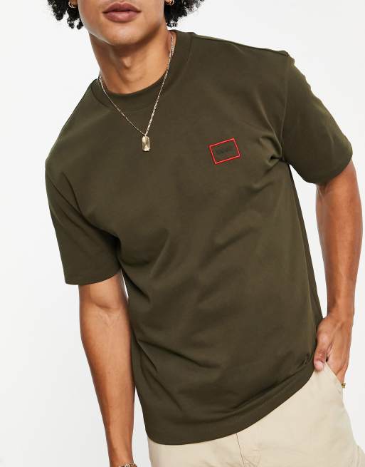 Camiseta caqui con logo y recuadro delineado pequeño Dosmos de HUGO, 3 de 4
