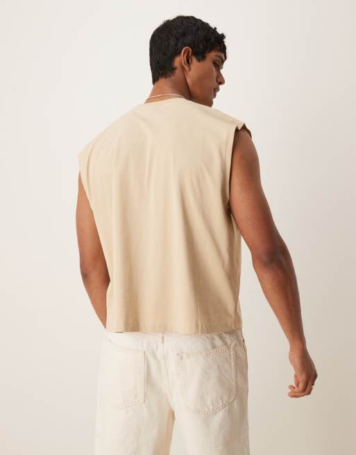 Camiseta caqui de corte cuadrado holgado sin mangas con estampado en el pecho de ASOS DESIGN, 4 de 4
