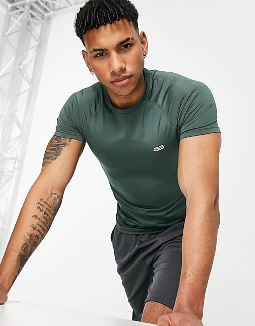 Hombre Tops | Camiseta caqui deportiva ajustada con logo de secado rápido de ASOS 4505 - VB87739