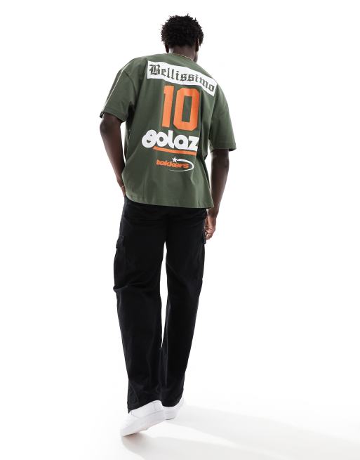 Camiseta caqui extragrande con estampado deportivo en el pecho y la espalda de ASOS DESIGN