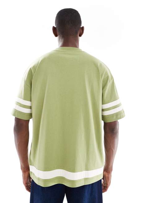 Camiseta caqui extragrande de media manga con ribetes en contraste de ASOS DESIGN , 3 de 5
