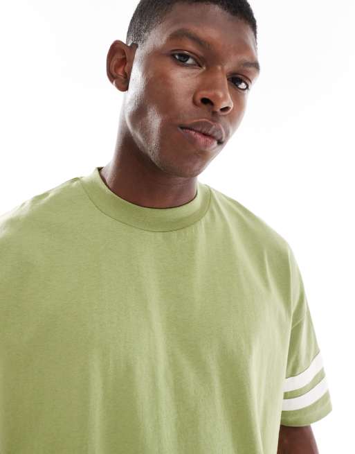 Camiseta caqui extragrande de media manga con ribetes en contraste de ASOS DESIGN , 4 de 5