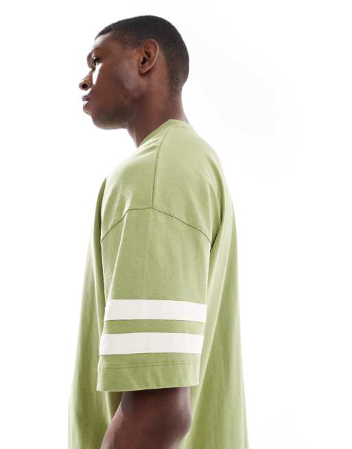 Camiseta caqui extragrande de media manga con ribetes en contraste de ASOS DESIGN , 5 de 5