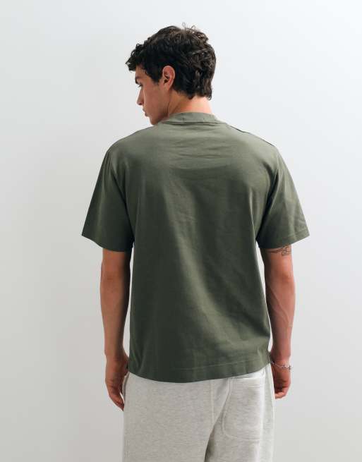 Camiseta caqui holgada de Fred Perry, 4 de 5