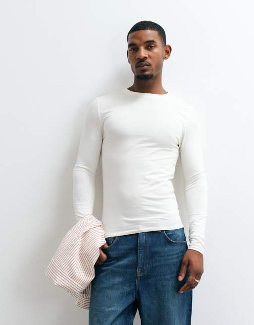 Camiseta color crema básica ajustada de manga larga de ASOS DESIGN, 2 de 5