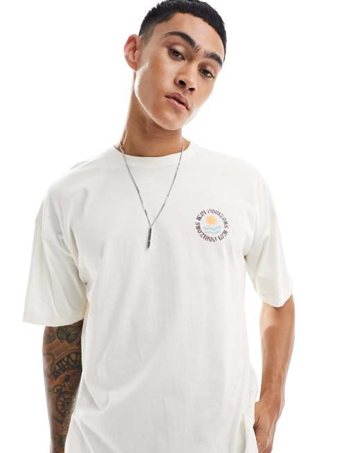 Camiseta color crema con estampado "Malibu" de New Look, 2 de 4