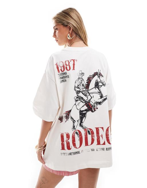 Camiseta color crema de corte boyfriend con estampado gráfico 